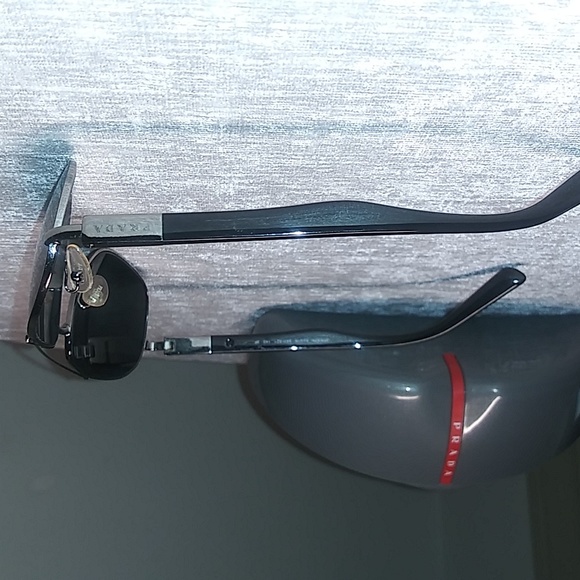 Used Prada sunglasses SPR57N 62015 5AV-5Z1 140 3P - Picture 8 of 12